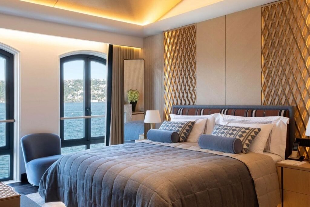 Samahan On The Water